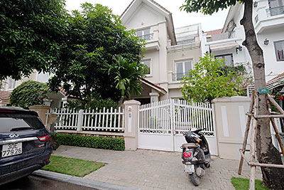 Vinhomes Riverside Villas For Rent, Luxury Villa compound Hanoi